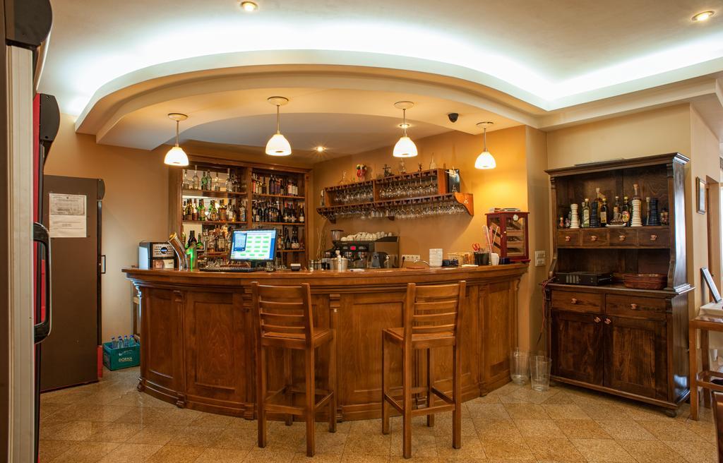 Pension La Fontana Бая-Маре Екстер'єр фото