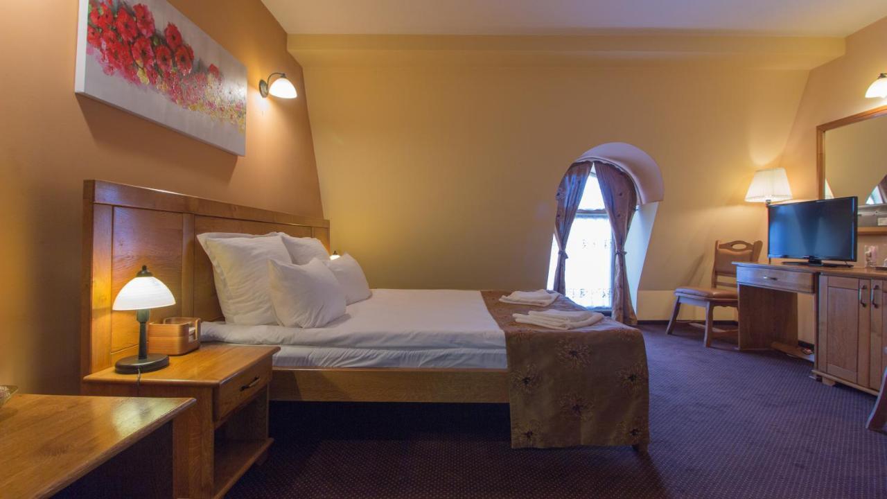 Pension La Fontana Бая-Маре Екстер'єр фото