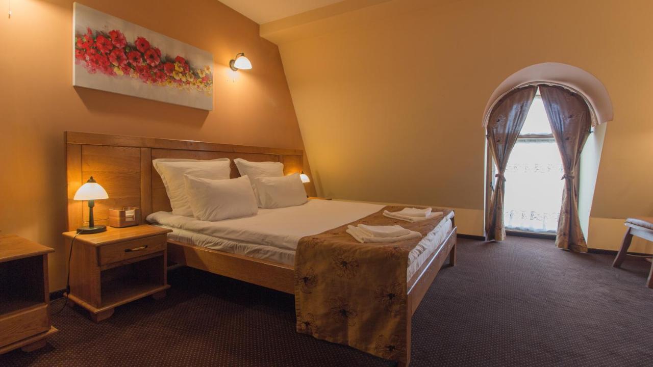 Pension La Fontana Бая-Маре Екстер'єр фото